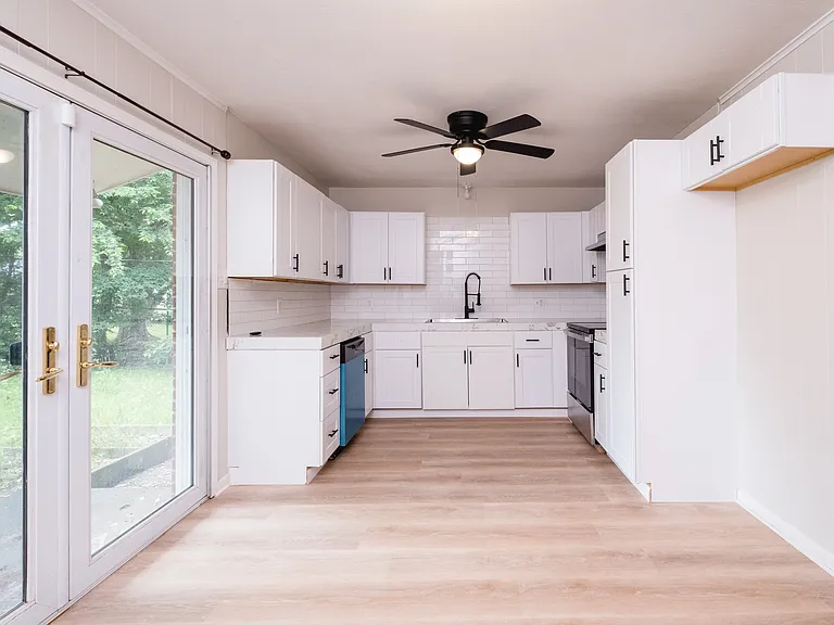 6915 Bluebird Dr — Photo 13