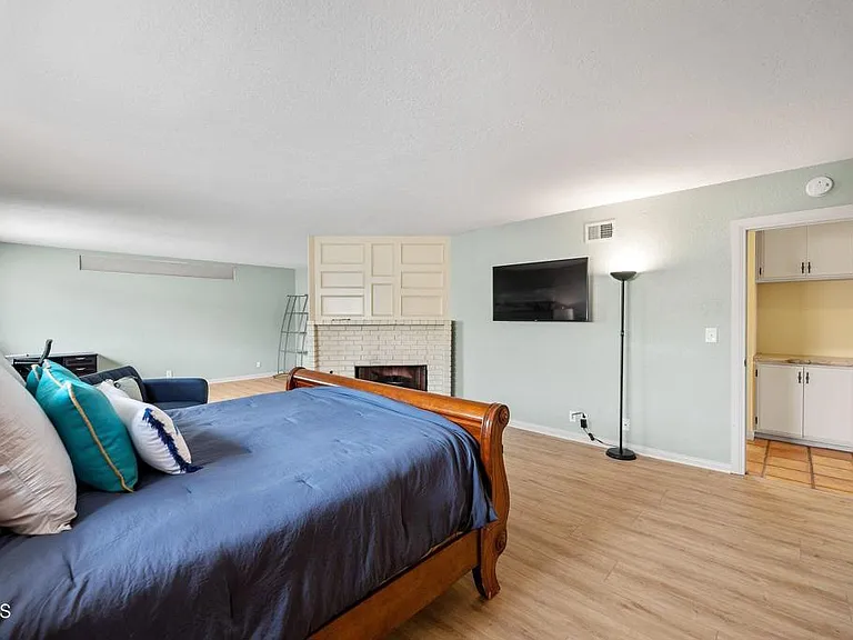4850 Amalfi Way — Photo 26