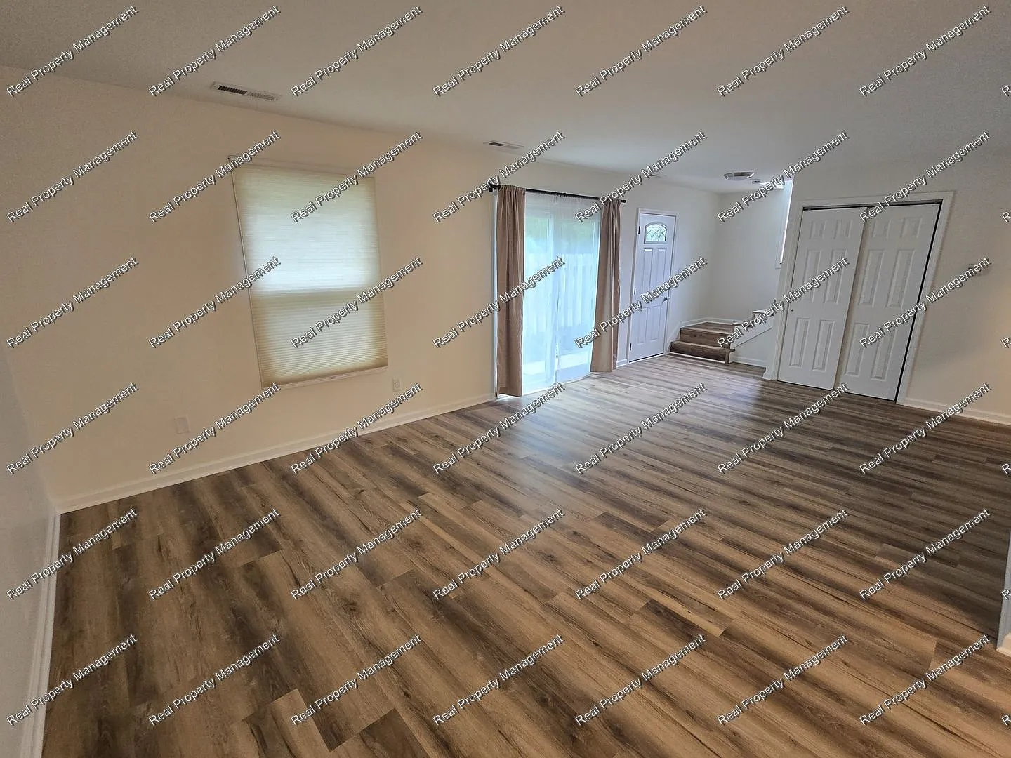 Completely Renovated 2 Bedroom Duplex — Photo 2