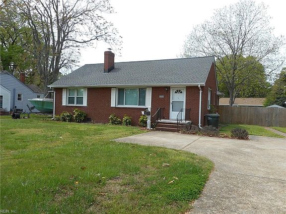3rd image of 10805 Warwick Blvd
