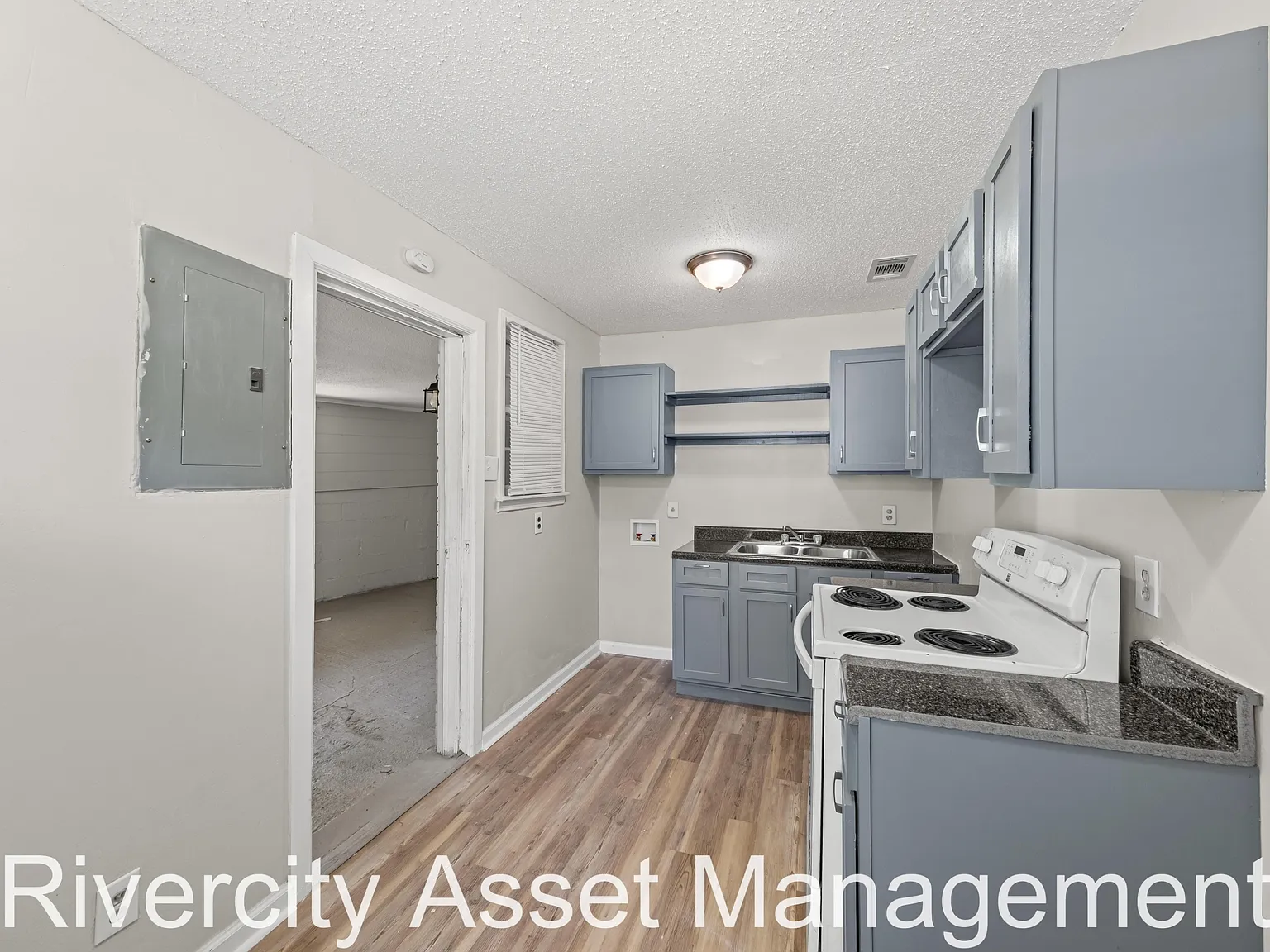 410 Carbon Cove - 1 — Photo 3