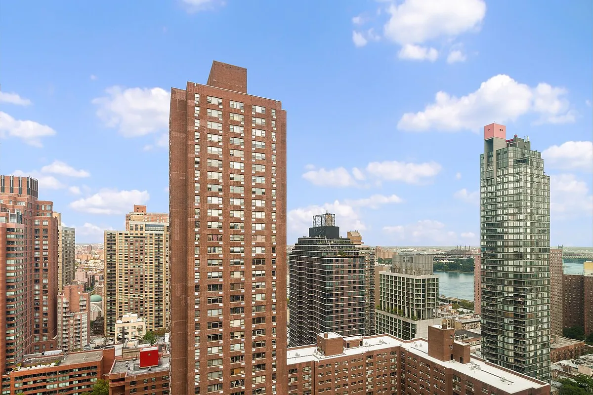 1641 Third Avenue #28K in Yorkville, Manhattan | StreetEasy