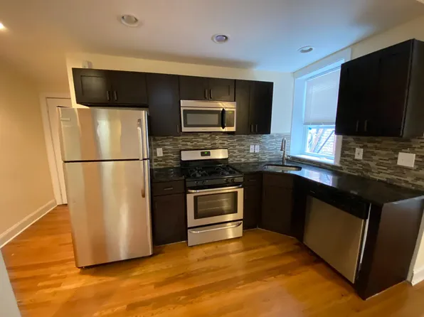 1529 Spruce St APT 4D, Philadelphia, PA 19102