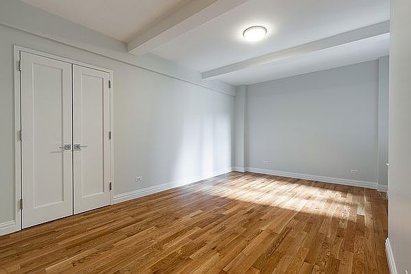 1st image of 210 W 70th St #316