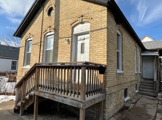 730 Prospect St, Racine, WI 53404