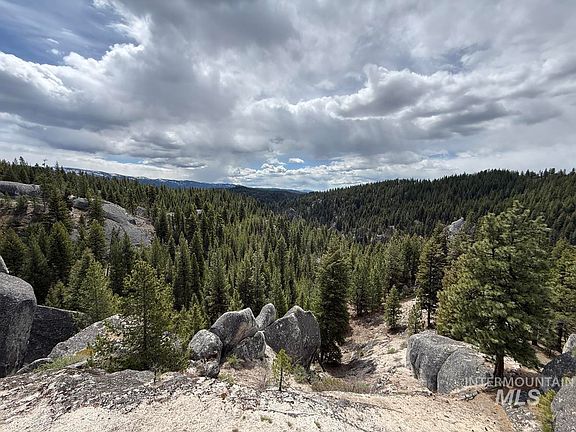 4th image of Tbd Horsethief Rd