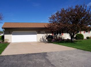 1203 Goss Ave, Menasha, WI 54952