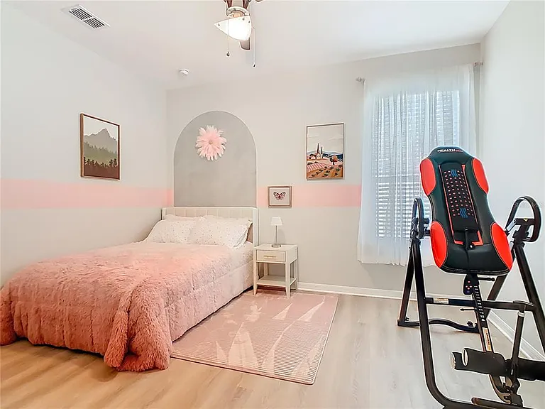790 Carmel Ln — Photo 34