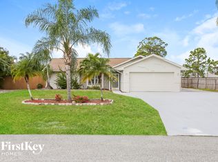 18206 Dupont Dr, Fort Myers, FL 33967