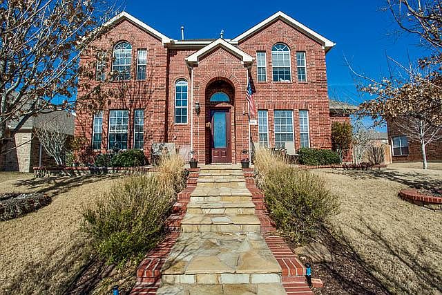 1st image of 7826 Greenvalley Ln