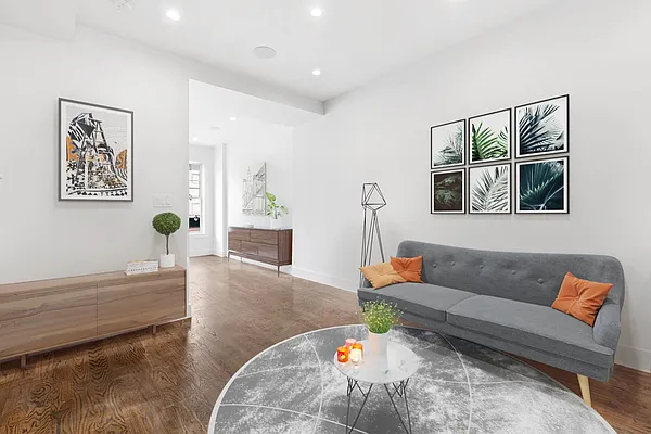 Rented by eRealty Advisors Inc | media 5