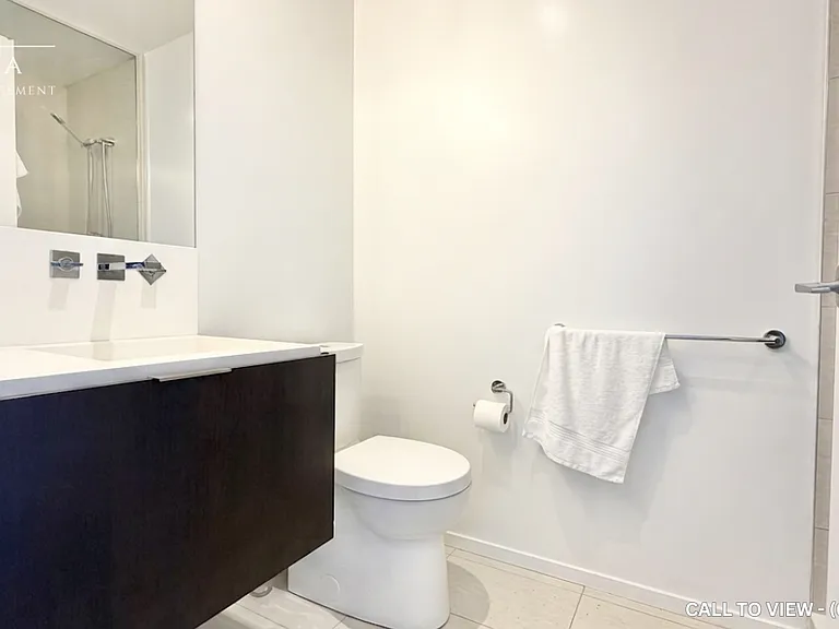 101 Charles St E #4706 — Photo 8