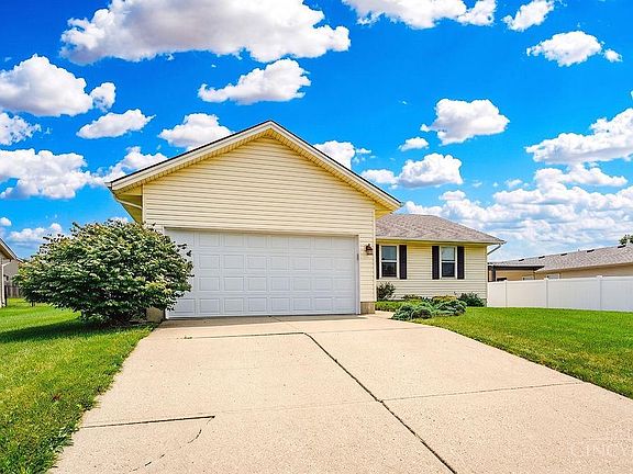 2nd image of 7030 Beagle Ct