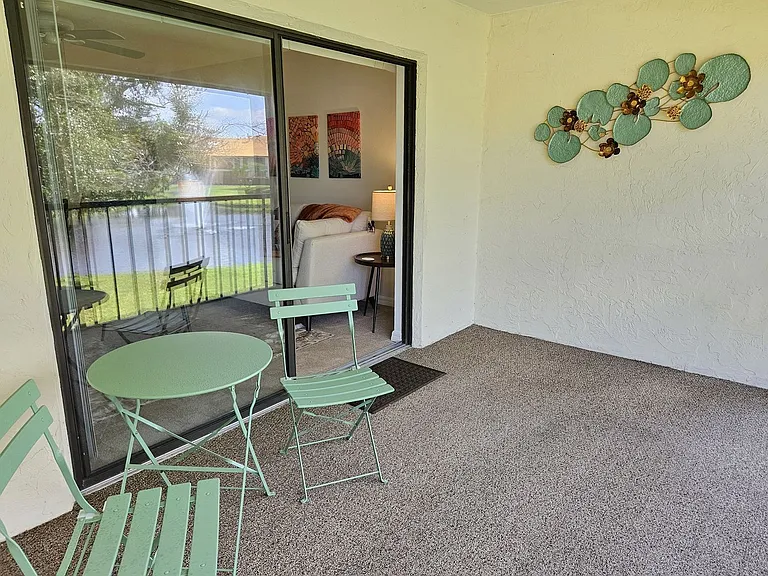 764 Avenida Estancia #206-B — Photo 16