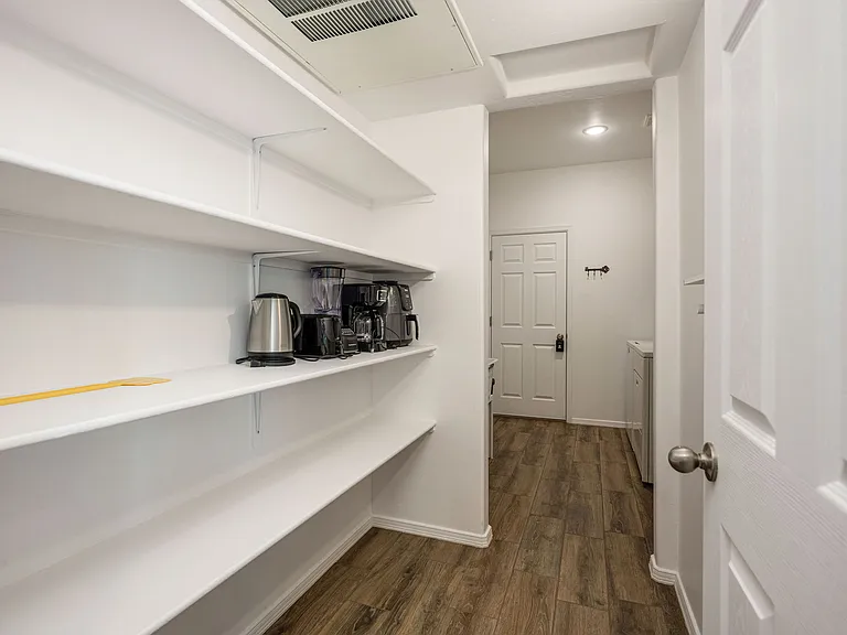 3653 Central Ave — Photo 16