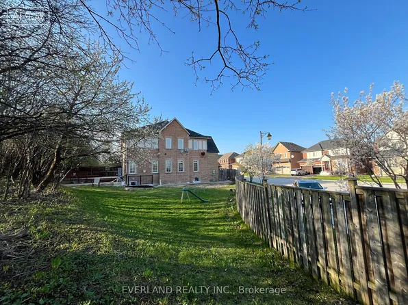 38 Kimberly Ct #Basement, Richmond Hill, ON L4E 4C6