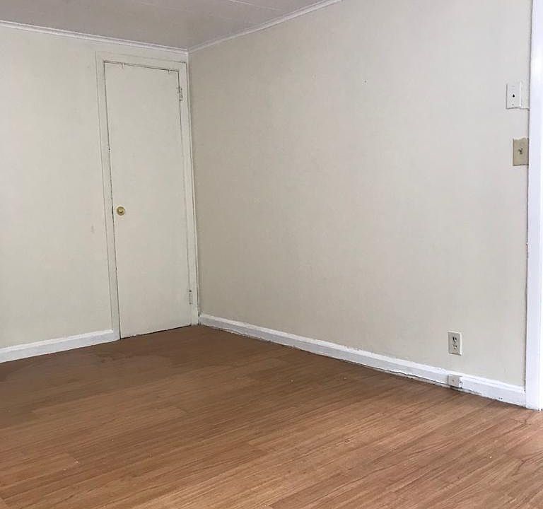 1st image of 85 Hart Ave #1