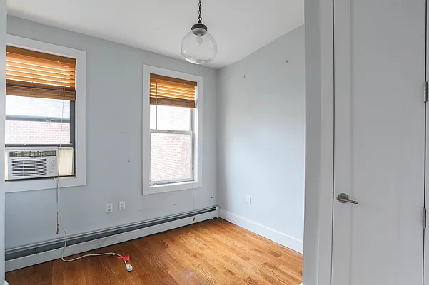 Rented by ERNY LLC | media 40