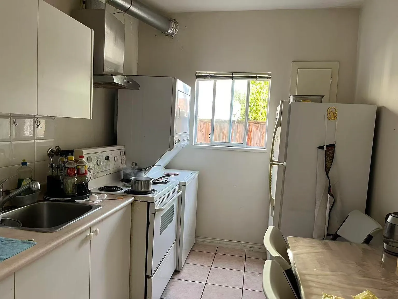 2 bed, 700 sqft, $1,500 — Photo 4