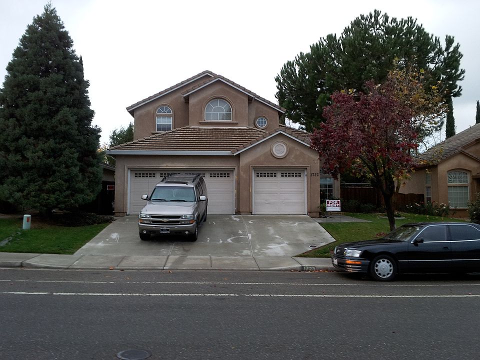 2nd image of 1723 Egret Dr