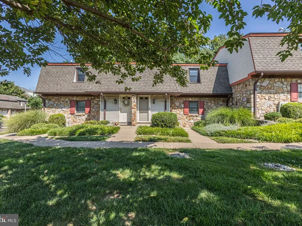 440 S State St APT D3, Newtown, PA 18940