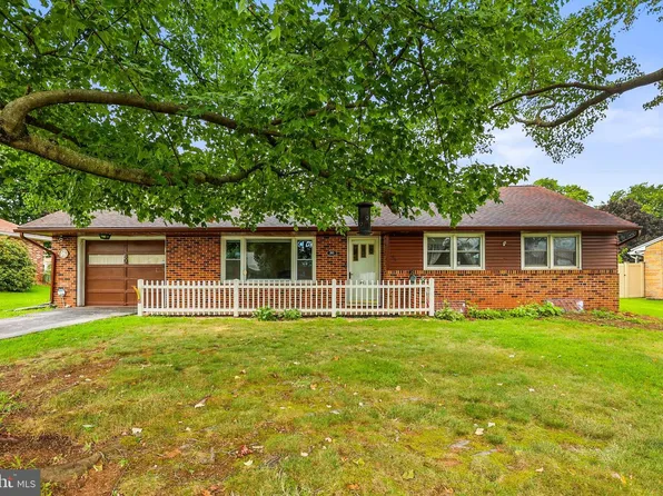 80 Cottage Dr, Manchester, PA 17345