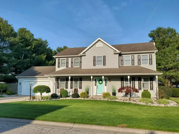 51020 Ashley Dr, Granger, IN 46530