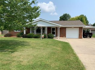 2110 Sims Dr, Columbus, IN