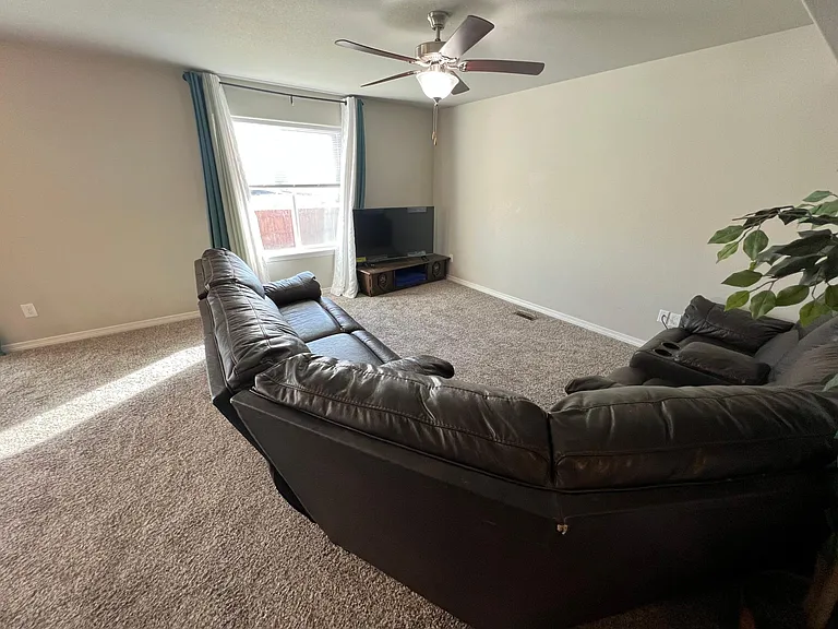 6971 Winnicut Dr — Photo 6