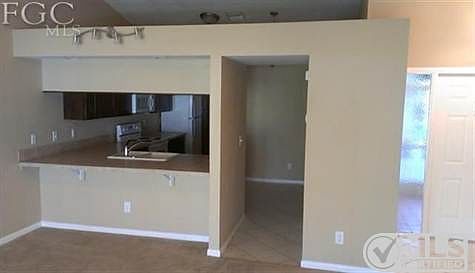 3rd image of 402 McGregor Park Cir