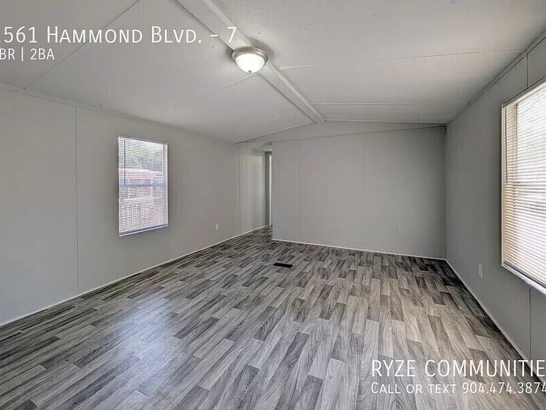 1561 Hammond Blvd #7 — Photo 10