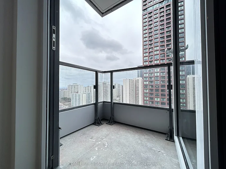 395 Bloor St E #1812 — Photo 18