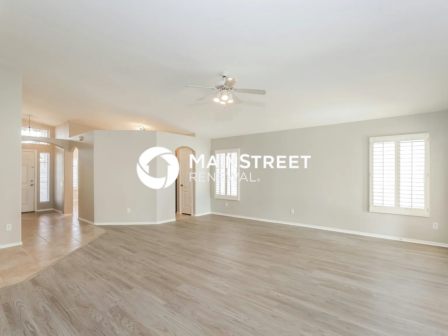 3549 E Kelton Ln — Photo 3