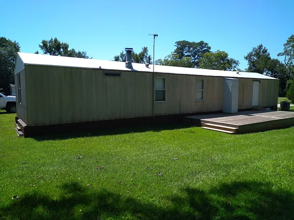 150 E Chatham St, Newport, NC 28570