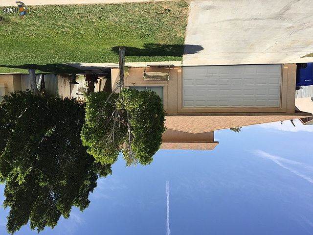 1st image of 890 Ash Ave