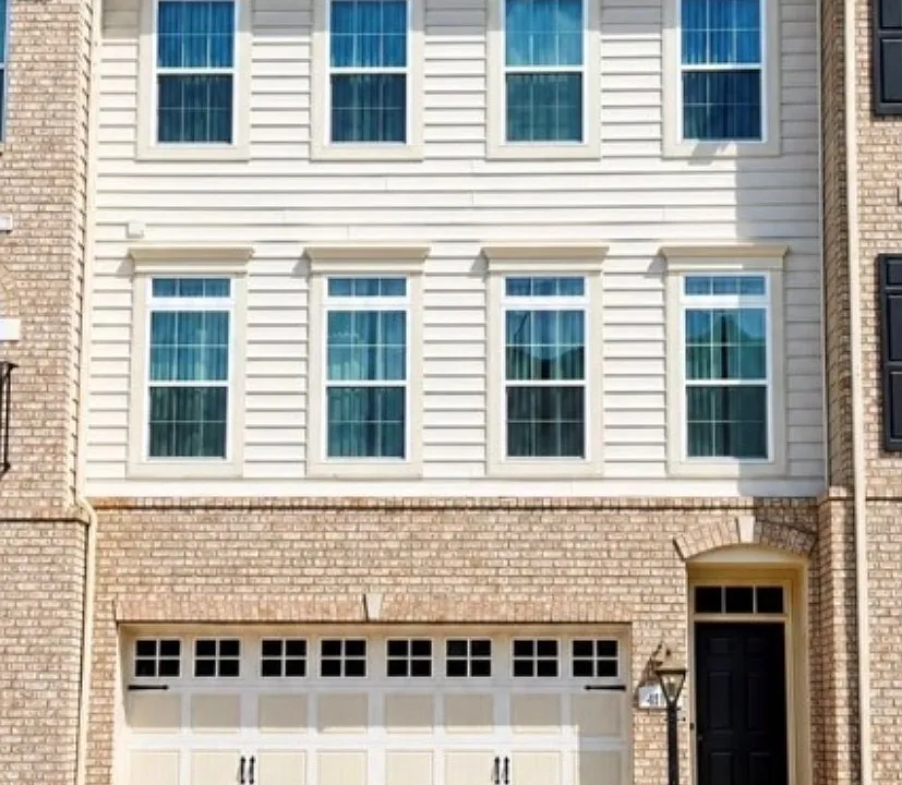 417 Siena Ln