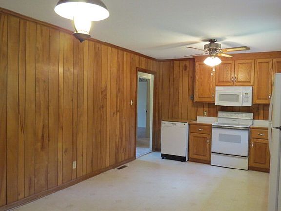 5th image of 133 Grant Dr