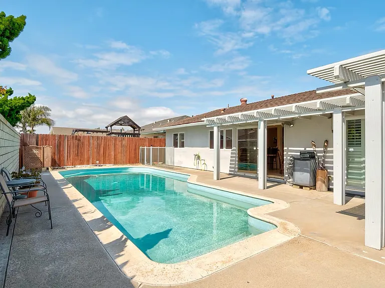 21111 Barbados Cir — Photo 18
