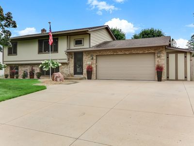 11221 Sumter Ave N, Champlin, MN, 55316