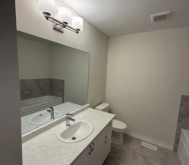 660 Colborne St W #13 — Photo 21
