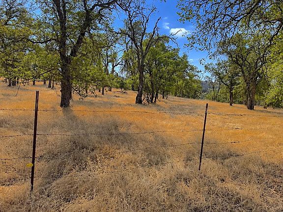 5th image of 3759 Stoney Oak Rd