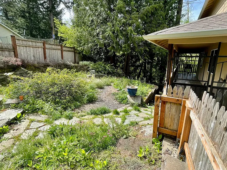 17535 Clear Lake Blvd SE — Photo 8