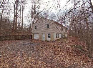 98 Prospect Hill Rd, Guilford, CT 06437