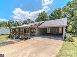 4820 Bentwood Dr, Oakwood, GA 30566