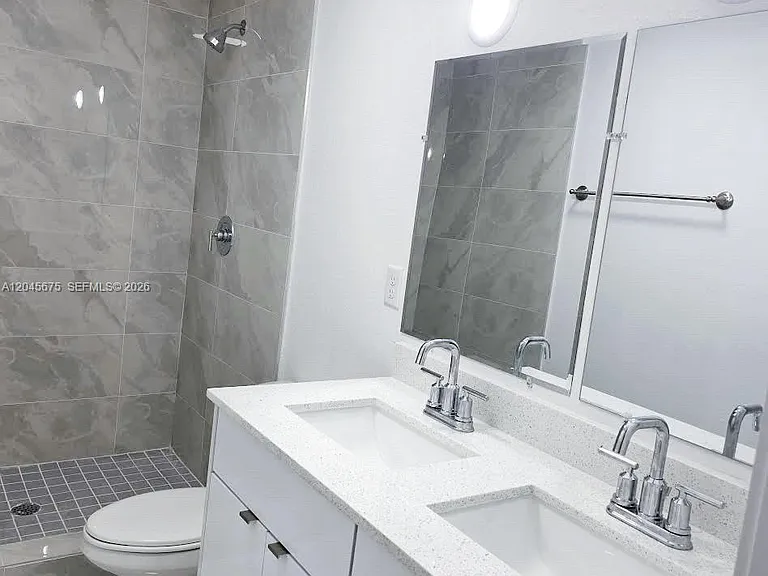 2731 NW 44th St #2731 — Photo 3