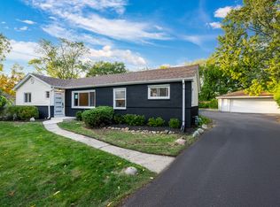 760 Buckeye Dr, Hoffman Estates, IL 60169