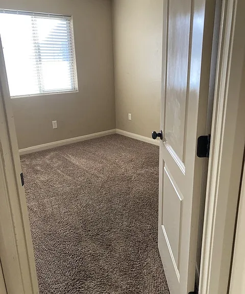 340 W 1425 N — Photo 5