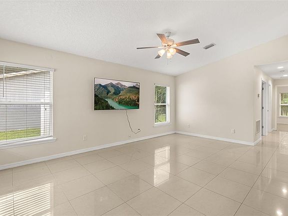 4th image of 339 CHINABERRY AVENUE