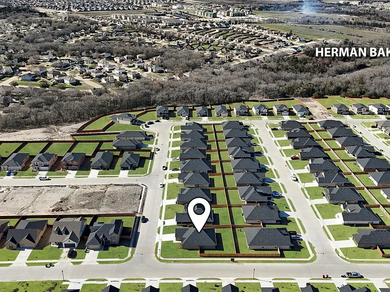 2801 Tulip Dr — Photo 37