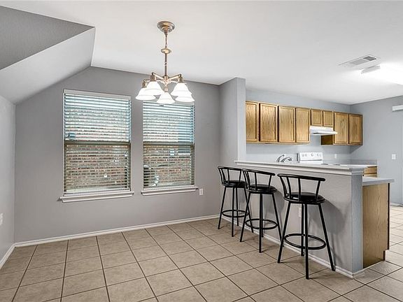 5th image of 1421 Anise Dr